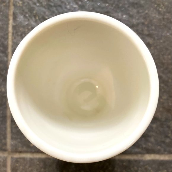 Rare midcentury eggcups from Montreal's Queen Elizabeth Hotel - set of 3 - Picture 4 of 5